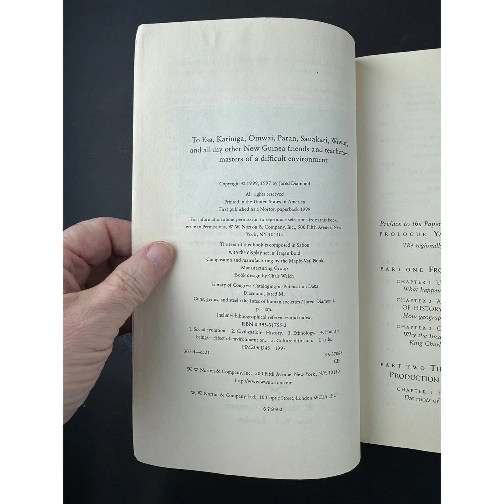 Guns‎ Germs and Steel Jared Diamond Paperback Pulitzer Prize History Science